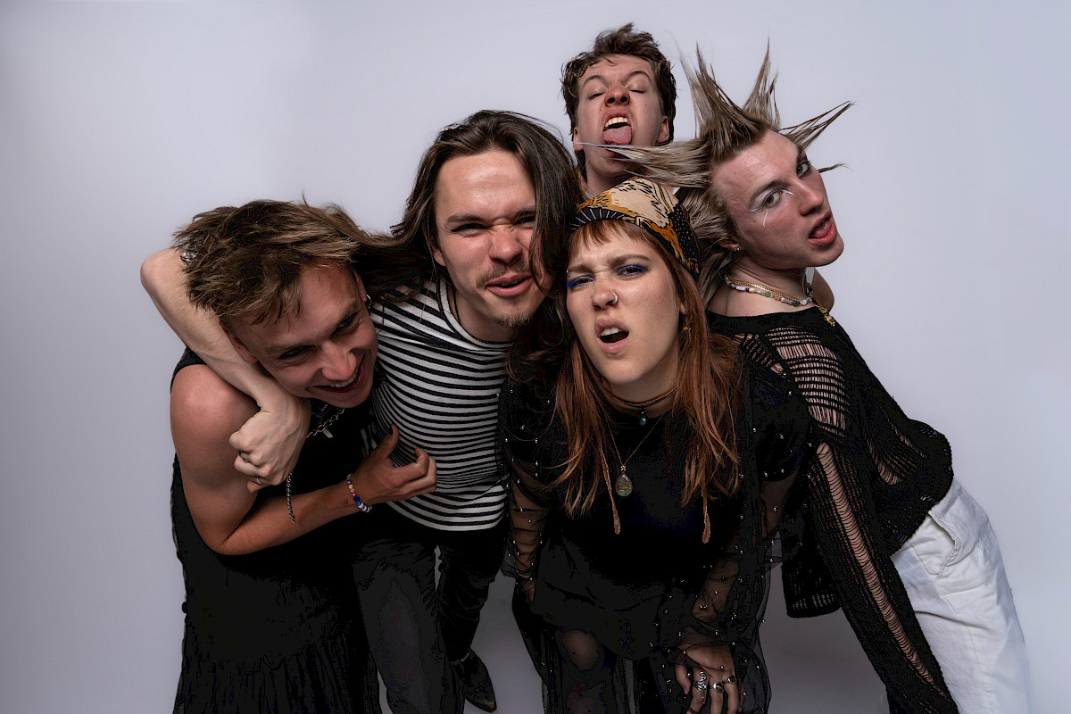 Suicide Catdoors & Zügig